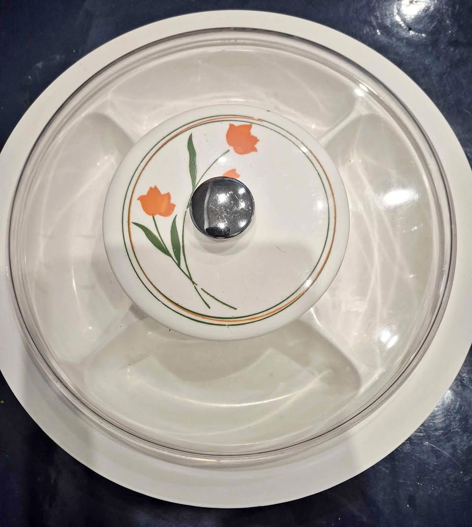 Round Serving Dish With Lid