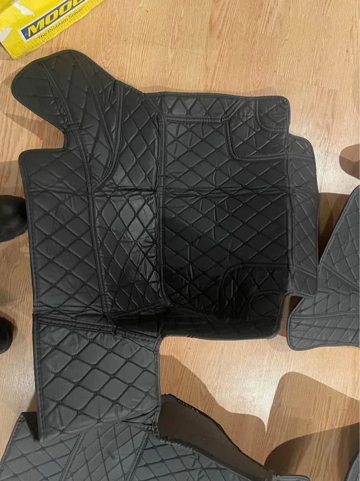 Audi q5 floor Matt brand new image indicator(4)