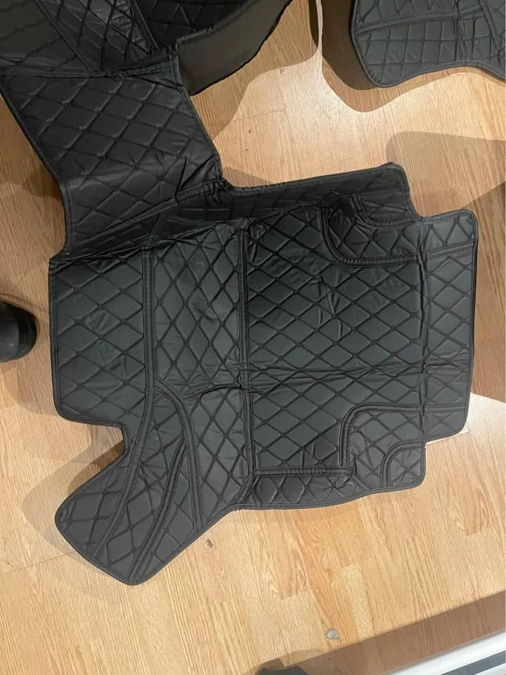 Audi q5 floor Matt brand new image indicator(5)