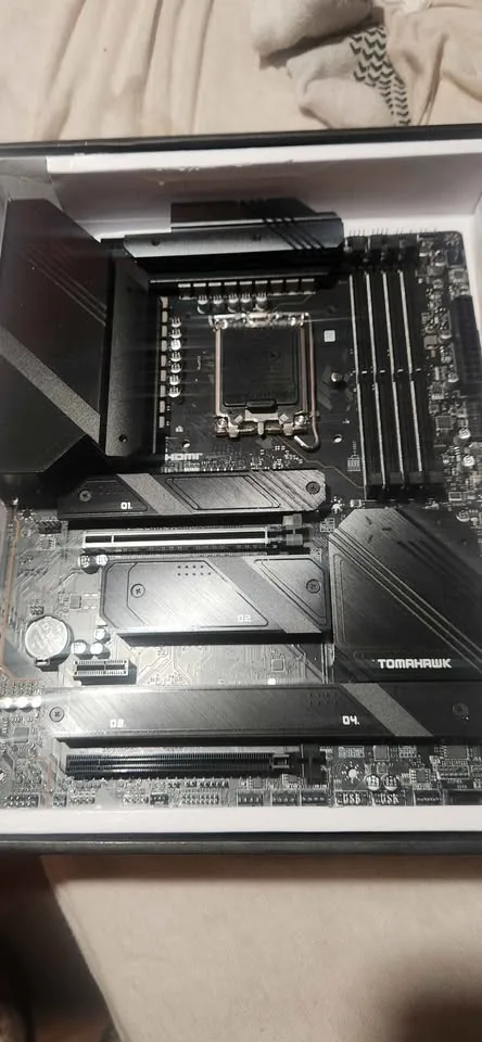 MSI MAG Z790 TOMAHAWK WIFI INTEL MOTHERBOARD (NEW) image indicator(2)