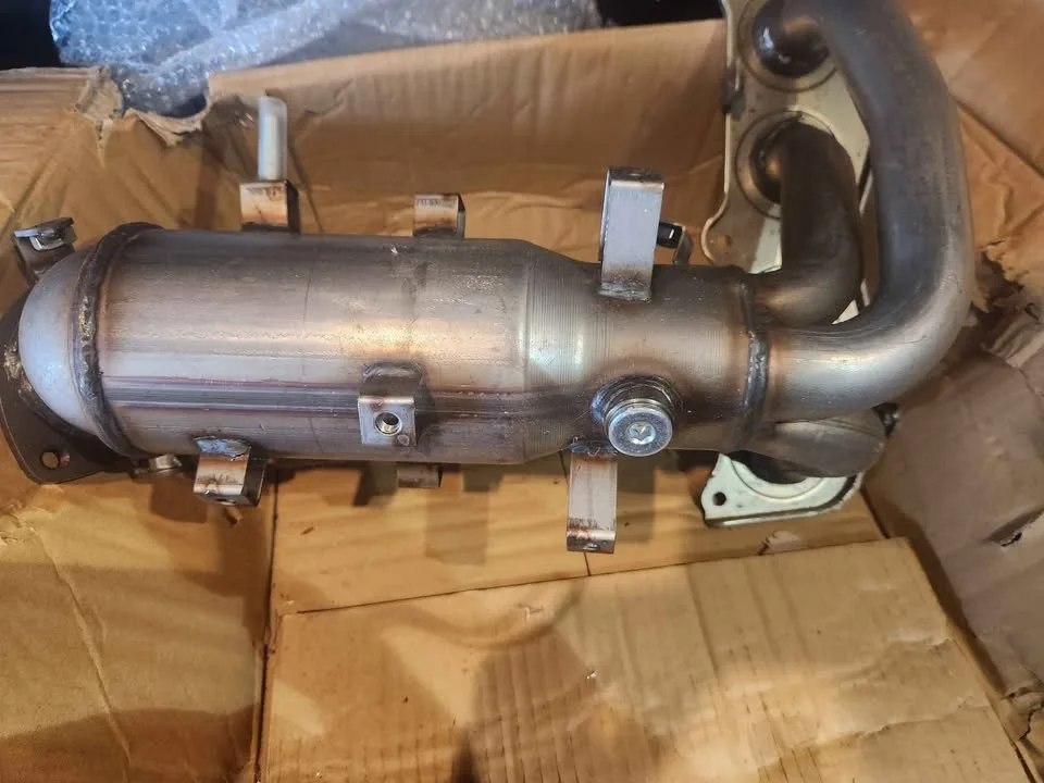 2002-2006 Toyota Camry Converter Part #201-1107 image indicator(6)