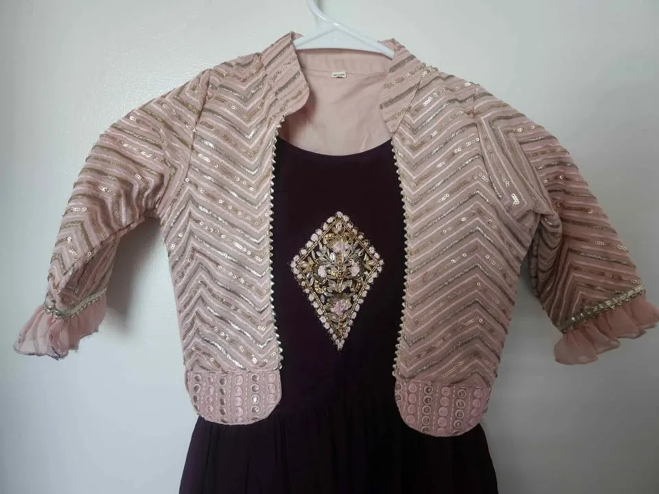 ✨ Girls’ Purple & Pink Party Dress –Size 6-8 - $10! ✨ image indicator(2)