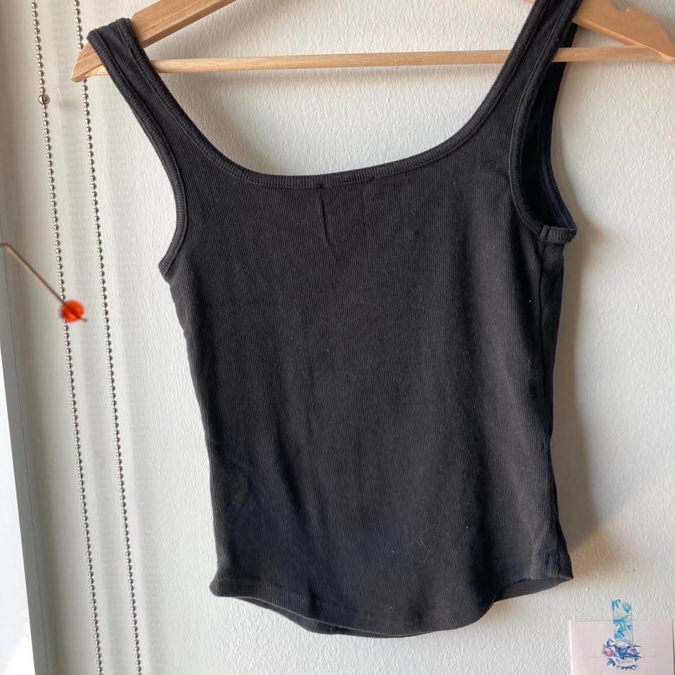 Black tank tops - photo 2