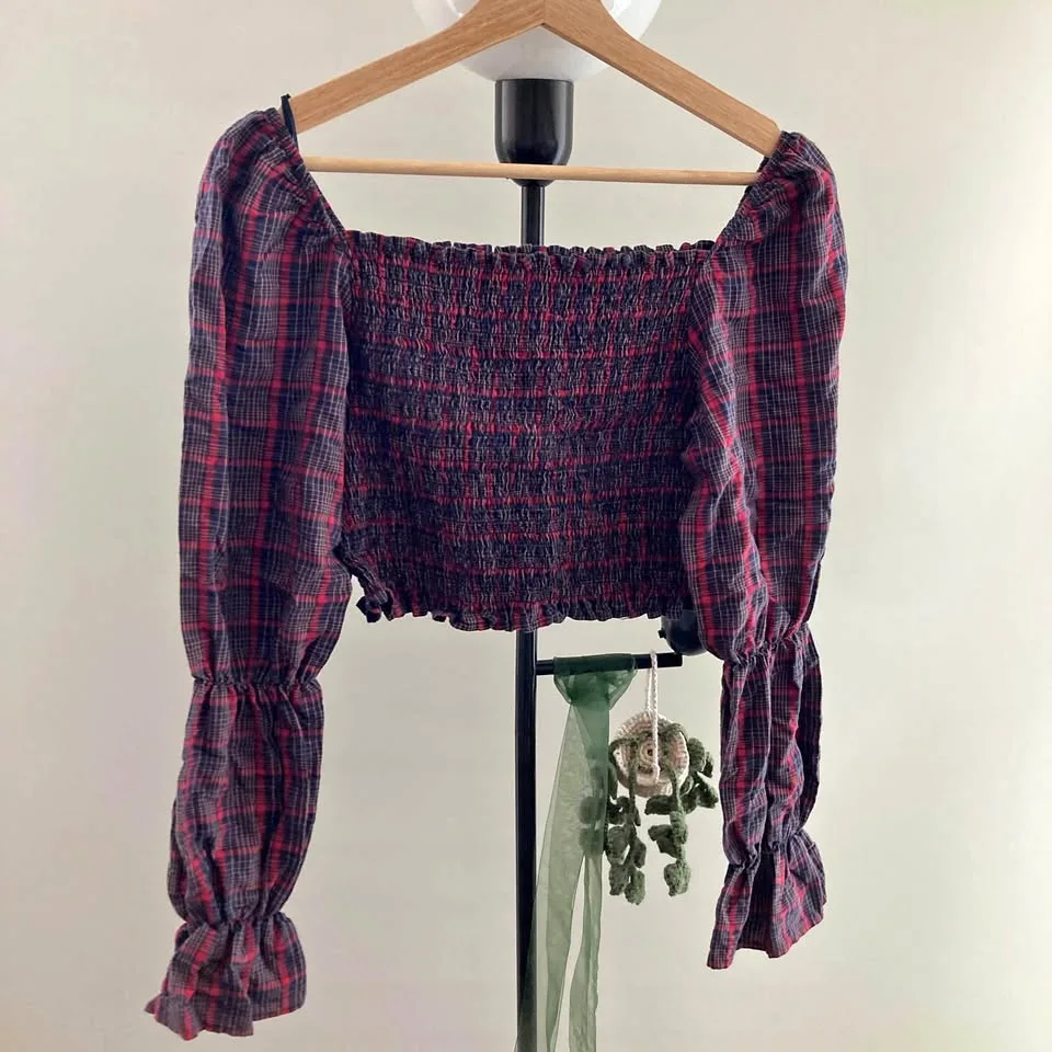 Zara crop tops thumbnail