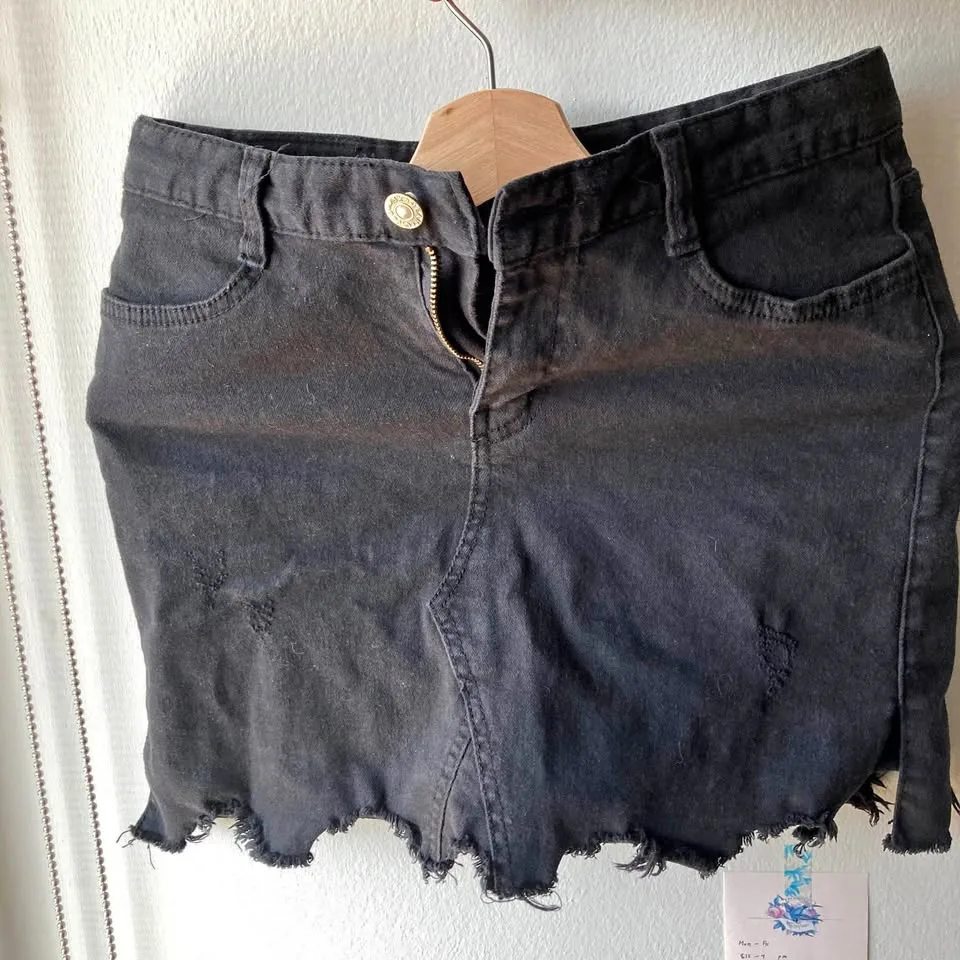 Black mini skirt pants thumbnail