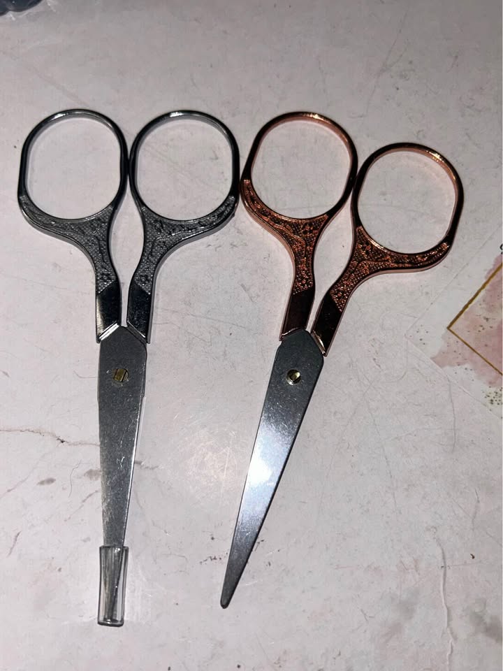 Vintage-Style Embroidery & Craft Scissors - photo 2