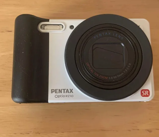 Pentax Optio RZ10 Digital Camera - Pure White thumbnail