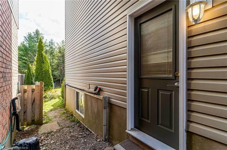 2 Beds 1 Bath - Basement Apartment image indicator(2)