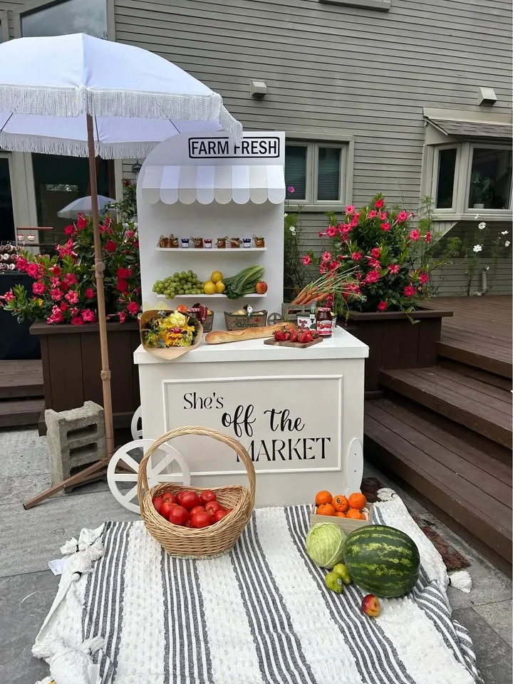 CART + WALL + UMBRELLA DIY DECOR KIT RENTAL image indicator(3)