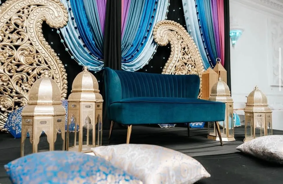 BLUE & GREEN LOVESEATS FOR RENT! Weddings, Pre-Events, Sangeets image indicator(8)