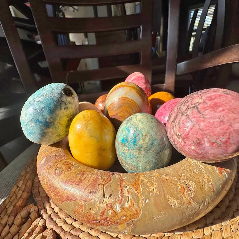 Vintage Hand Carved Vintage Alabaster Eggs From Italy thumbnail