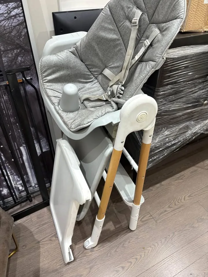 SKIP HOP HIGH CHAIR - For Sale image indicator(3)