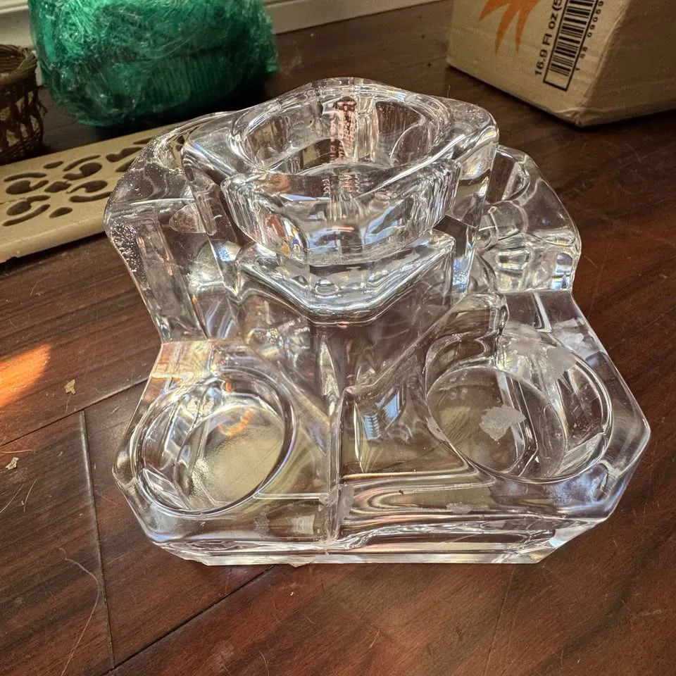 Partylite Crystal Castle Tealight Holder P7170 image indicator(6)