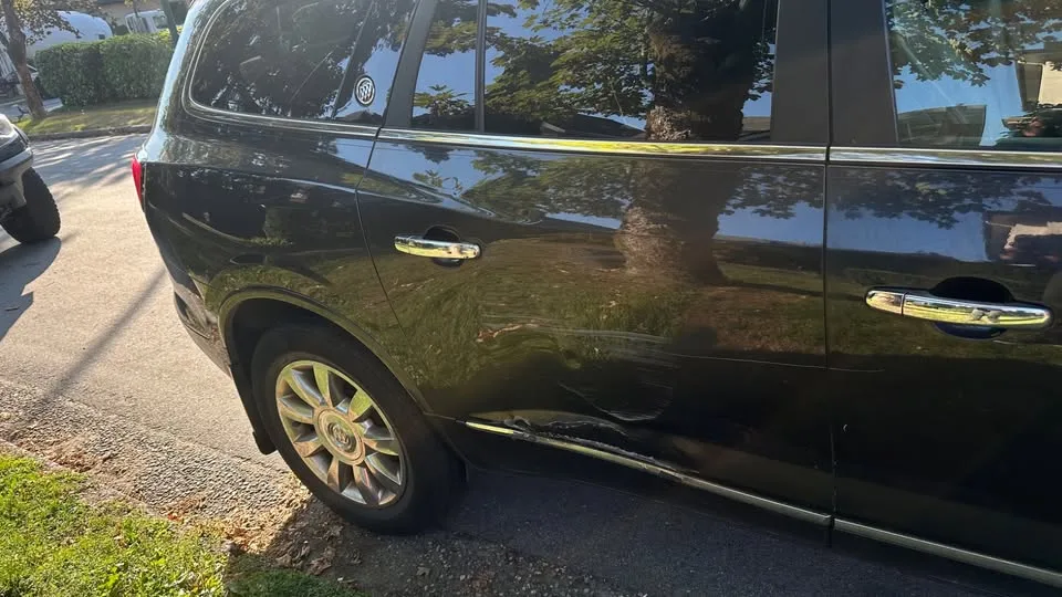 2010 Buick Enclave image indicator(5)