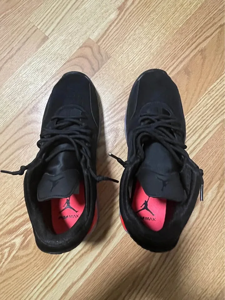 Men’s Size 10 Jordan Point Lane Shoes image indicator(3)