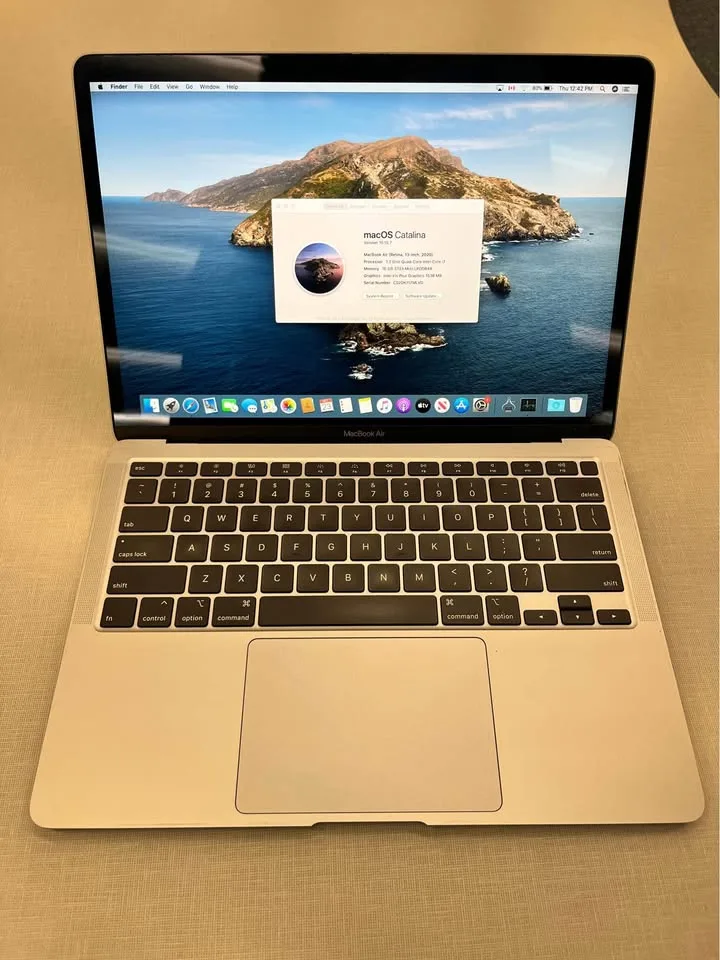 💻 MacBook Air 13” (2020) — i7 | 16GB RAM | 512GB SSD image indicator(10)