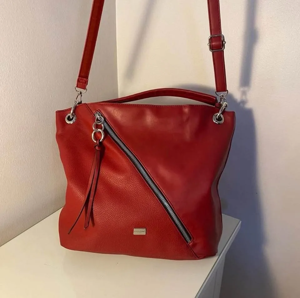Red Faux Leather Shoulder Bag image indicator(2)