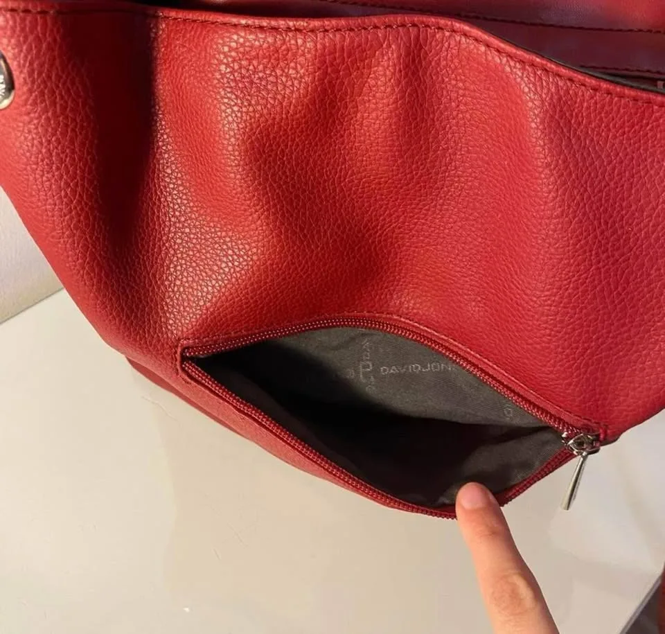 Red Faux Leather Shoulder Bag image indicator(8)