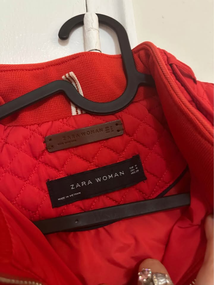 Zara Red Puffer Jacket - photo 3