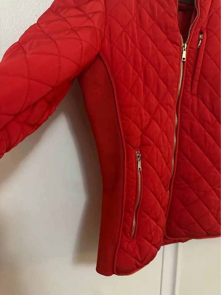 Zara Red Puffer Jacket image indicator(4)