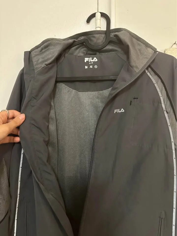 Fila Grey Lightweight Windbreaker Jacket image indicator(4)