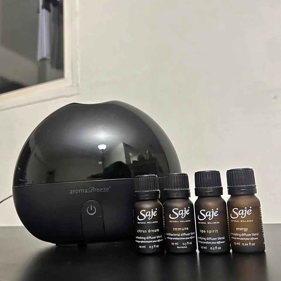 Saje Aroma Breeze Diffuser with Oils