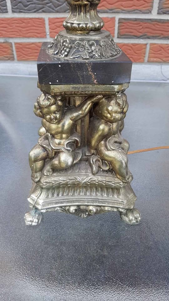 Vintage Brass and Marble, wingless cherubs tablw lamp - photo 3