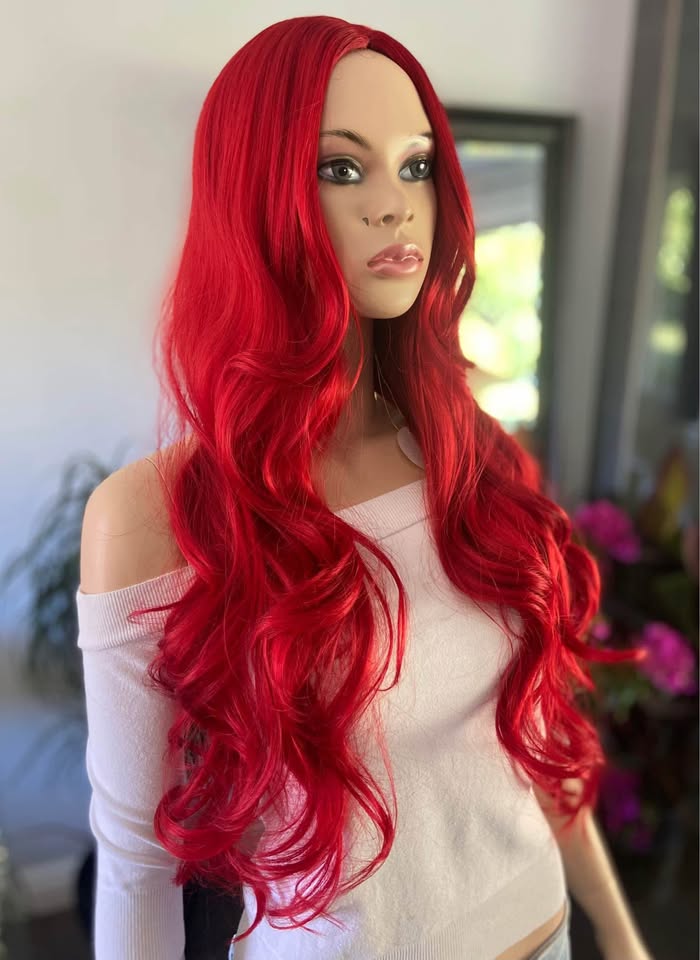 NWOT 26” Long Little Mermaid Poison Ivy Red Synthetic Wig - photo 4