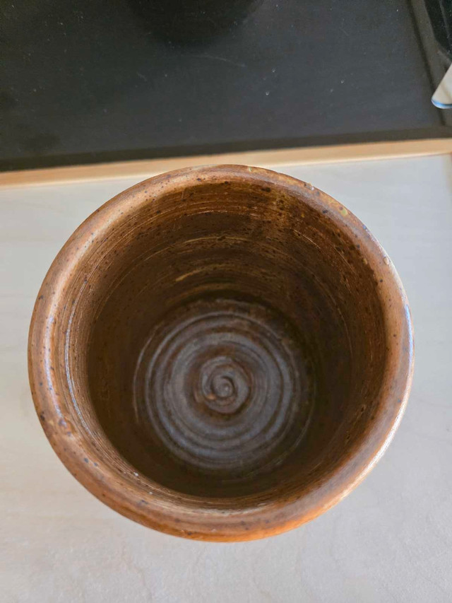 handcrafted pottery made special to hold utensils - photo 4