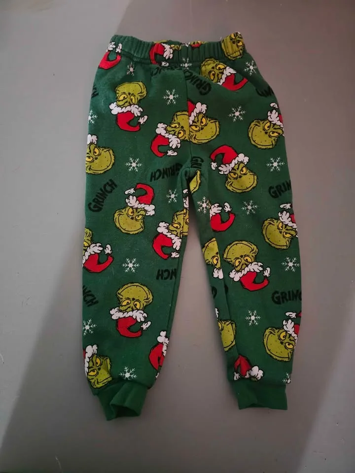 2T grinch sweat pant set image indicator(3)