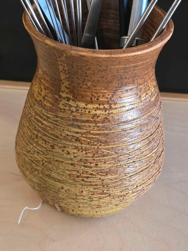 Handcrafted pottery new perfect for utensils image indicator(2)