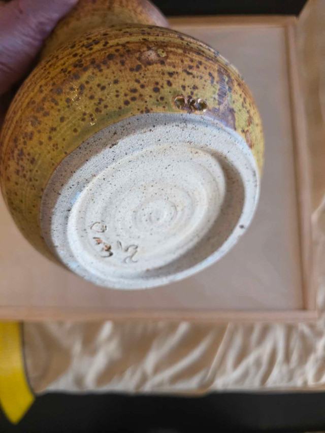Handcrafted new cone 10 pottery perfect for kitchen utensils - photo 3