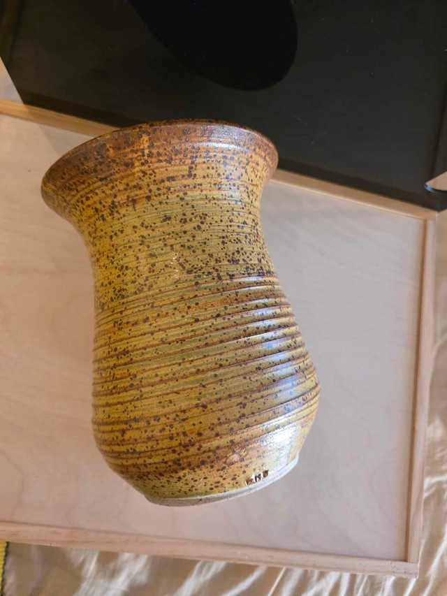Handcrafted new cone 10 pottery perfect for kitchen utensils - photo 5