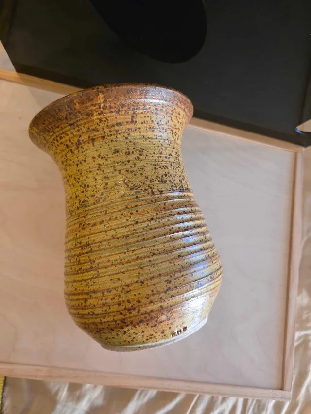 Handcrafted new cone 10 pottery perfect for kitchen utensils image indicator(5)