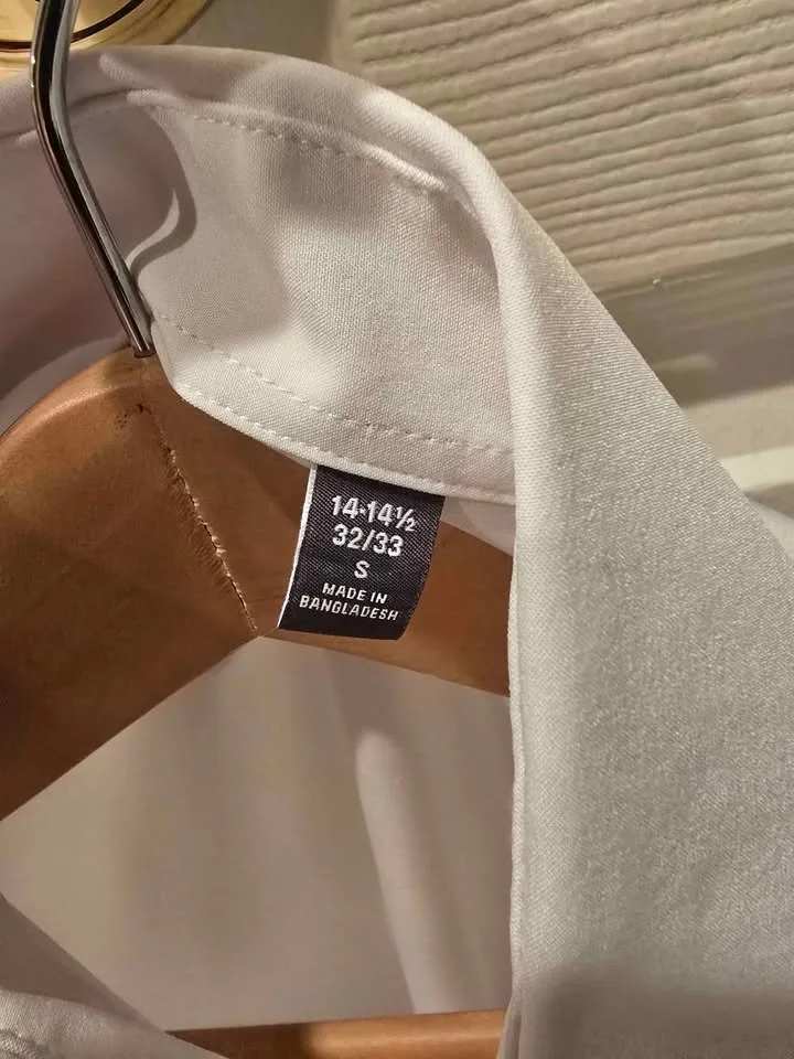 Van Heusen Slimfit youth dress shirt Size Small image indicator(2)