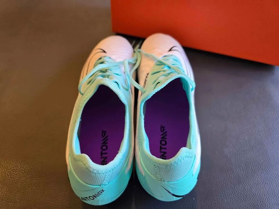 Nike Phantom GX Pro FG Soccer Cleats Men's Sz 9.5 image indicator(4)