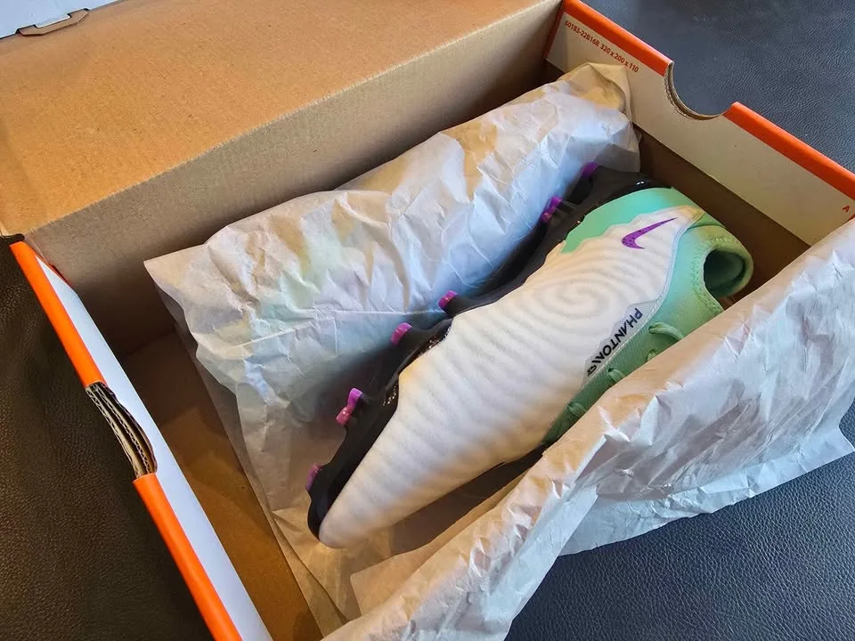 Nike Phantom GX Pro FG Soccer Cleats Men's Sz 9.5 image indicator(9)