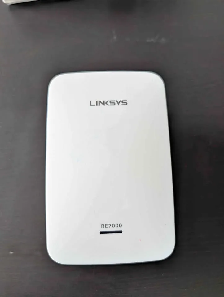 Linksys Wifi Range Extender thumbnail