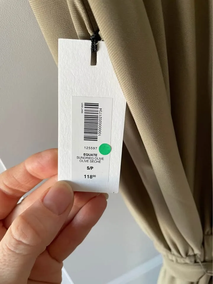 Aritzia Jumpsuit NWT size Small image indicator(3)