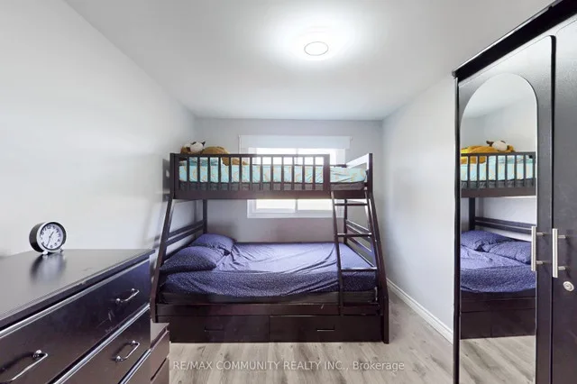 Private rooms available in Markham image indicator(3)