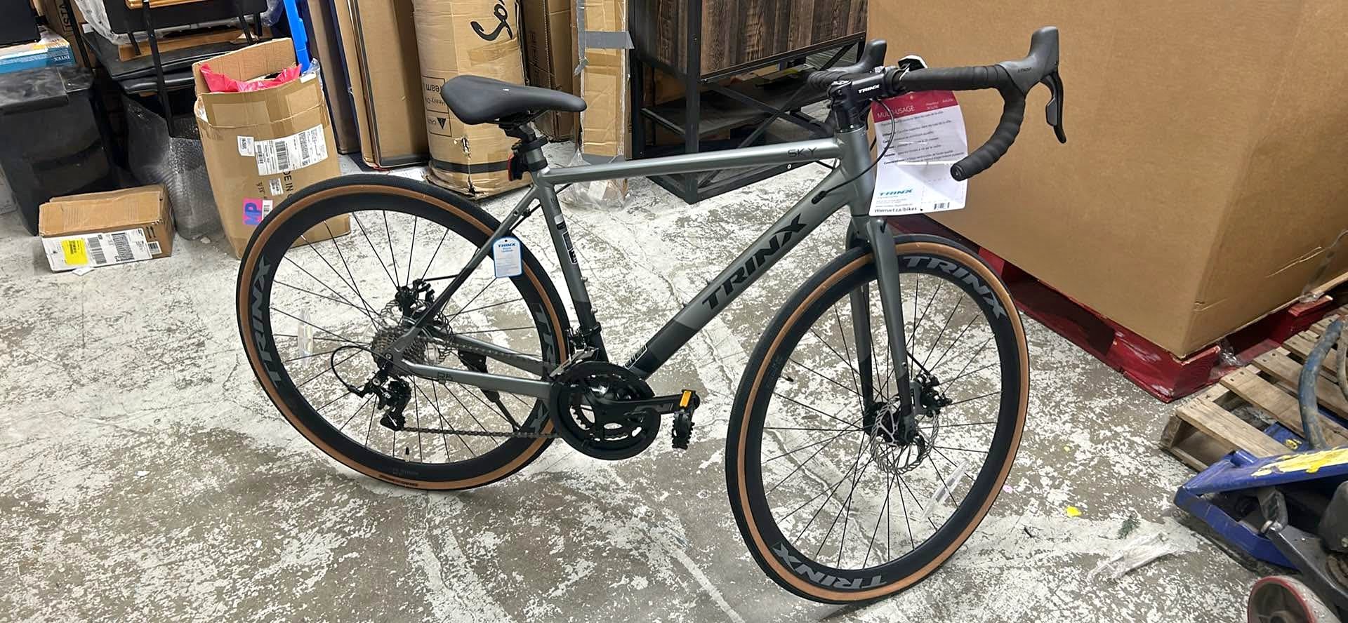 TRINX SKY 700C Road Bike BRAND NEW