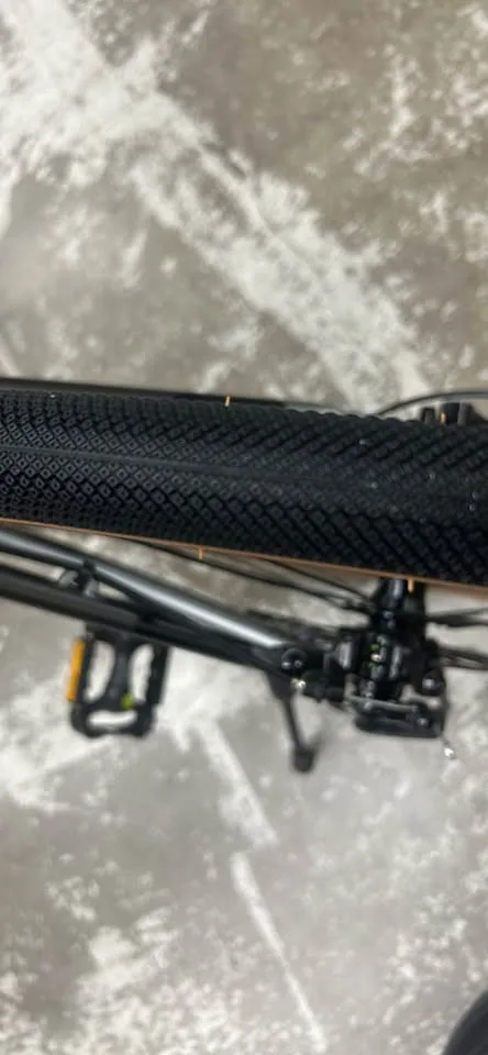 TRINX SKY 700C Road Bike BRAND NEW image indicator(4)