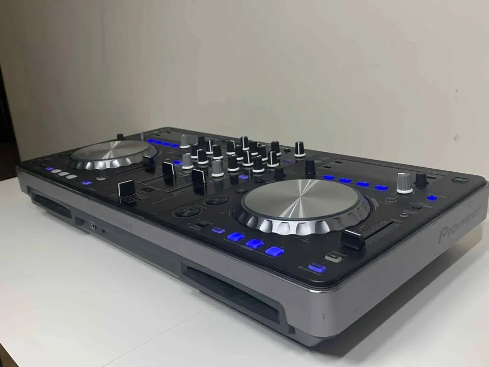 Pioneer DJ XDJ-R1 Wireless DJ System image indicator(5)