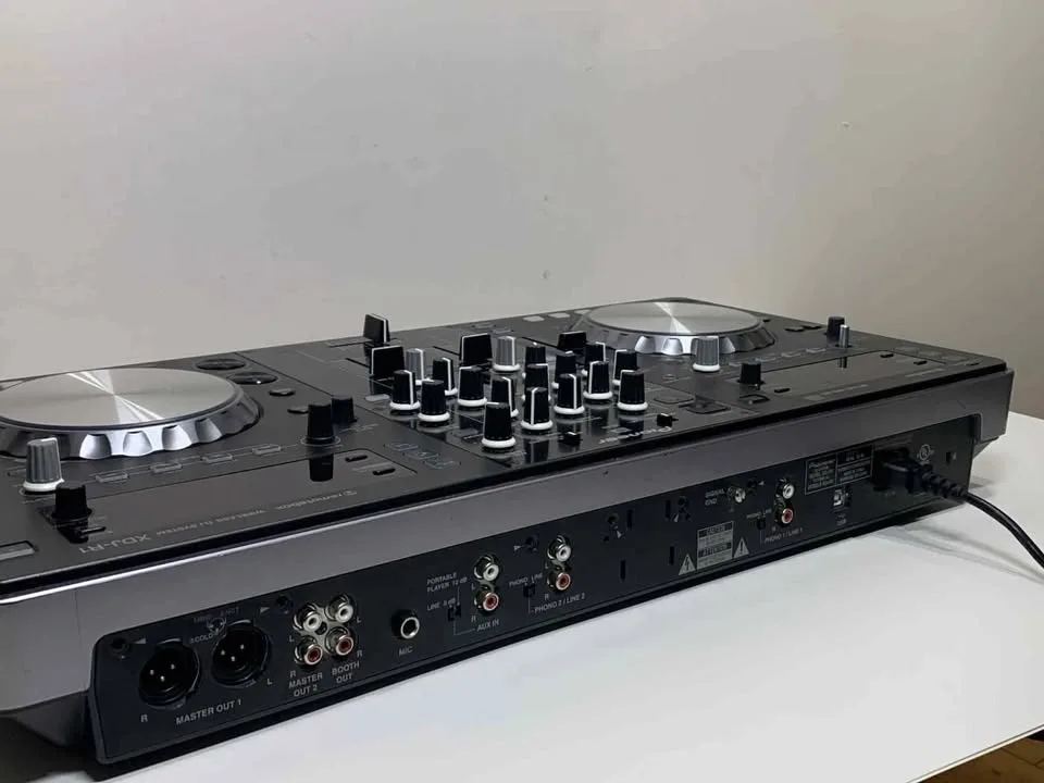 Pioneer DJ XDJ-R1 Wireless DJ System image indicator(7)