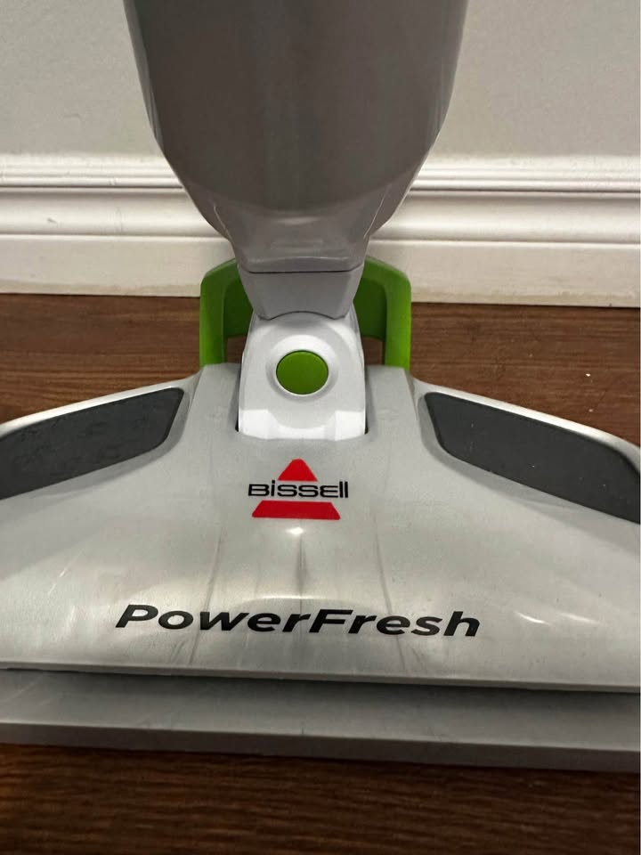 Bissel steam cleaner - photo 3