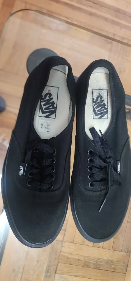 Vans Authentic low-top canvas sneakers