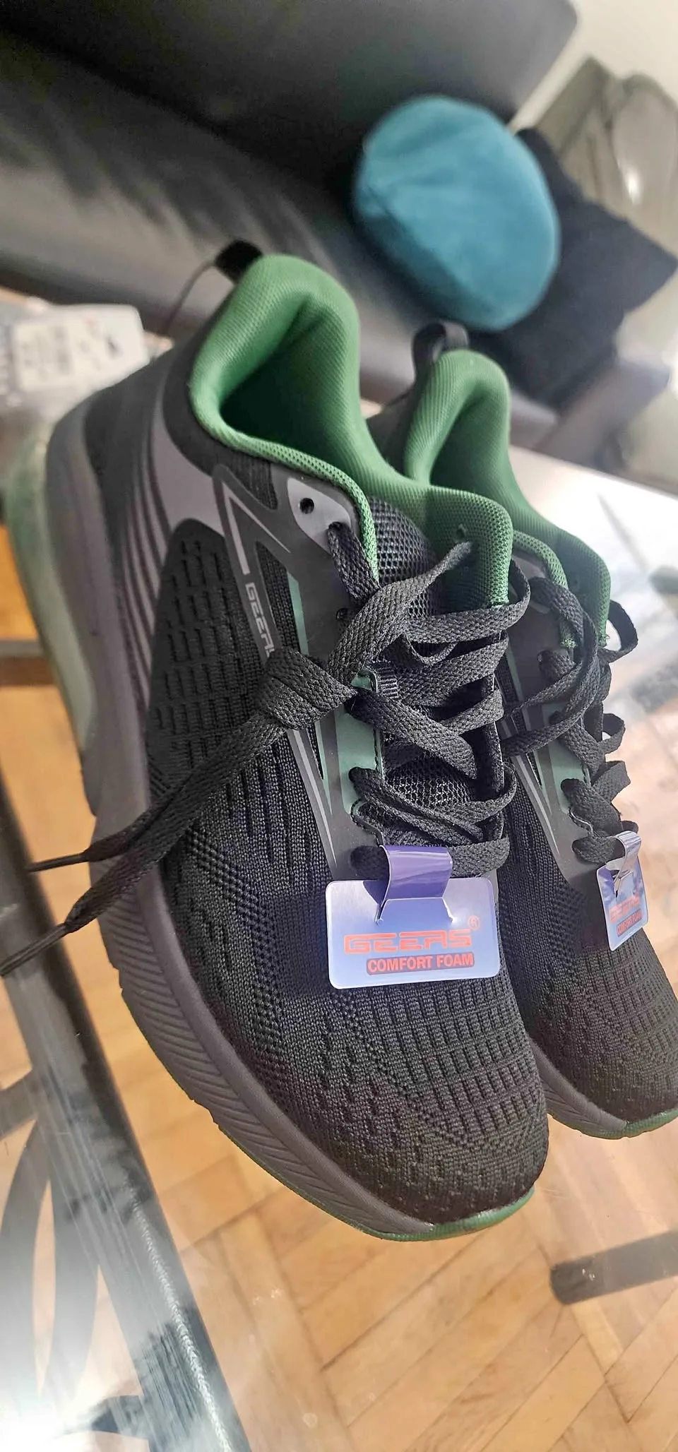 Geers Comfort Foam Sneakers