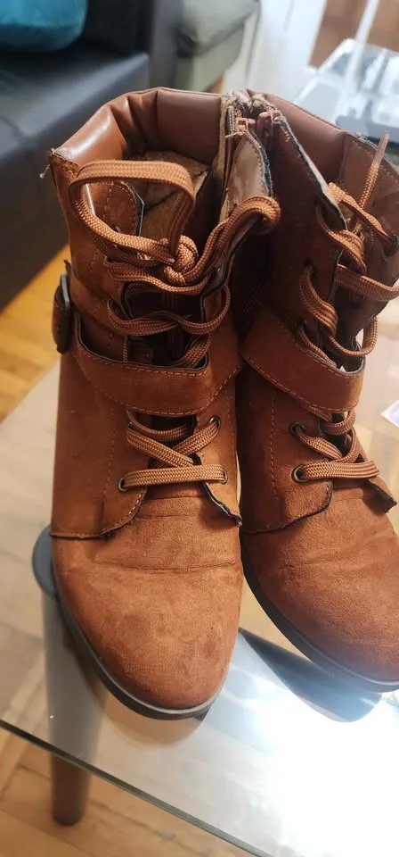 brown suede lace-up ankle boots image indicator(4)