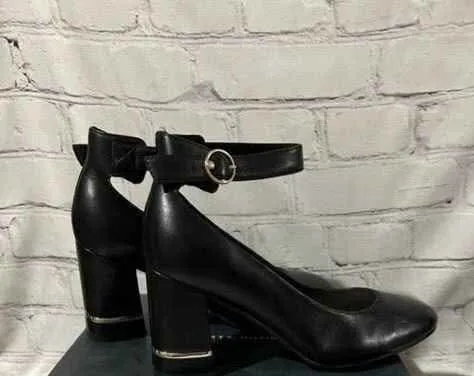 Women's Tommy Hilfiger Dress Shoes image indicator(2)