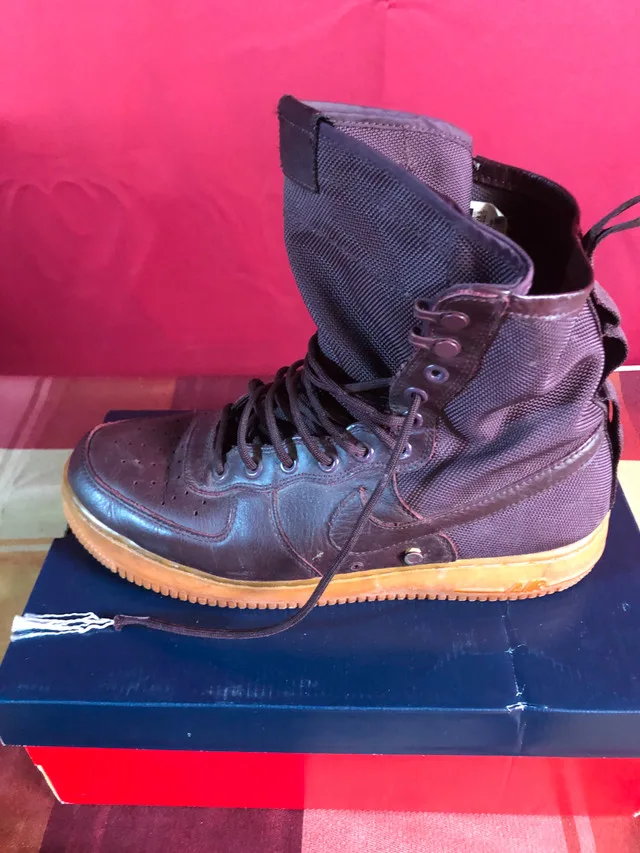 Nike SF Air Force 1 Burgundy/Gum - Size 10.5 image indicator(9)